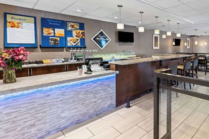 Breakfast area